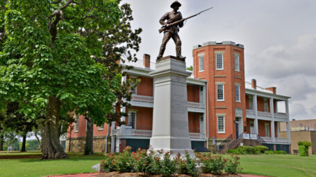 Macarthur Museum of Arkansas Military History